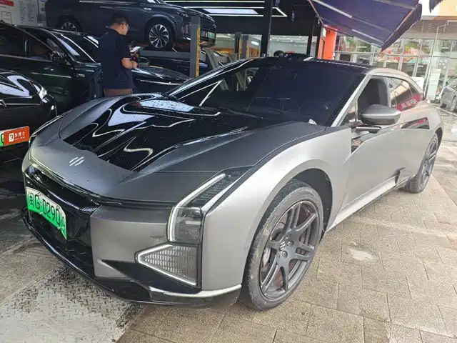HiPhi HiPhi Z 5 мест