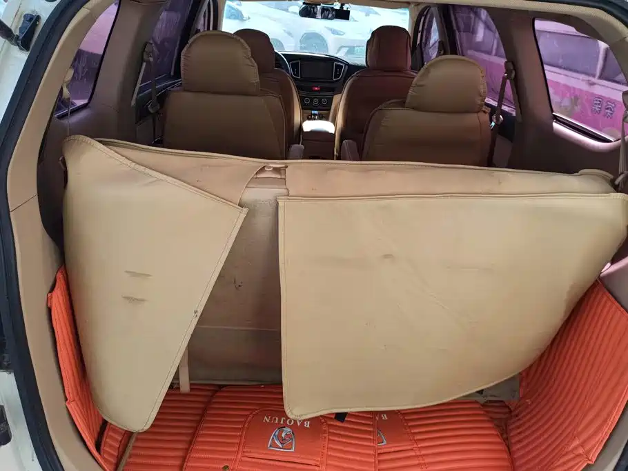 Фото 4 - Baojun 730