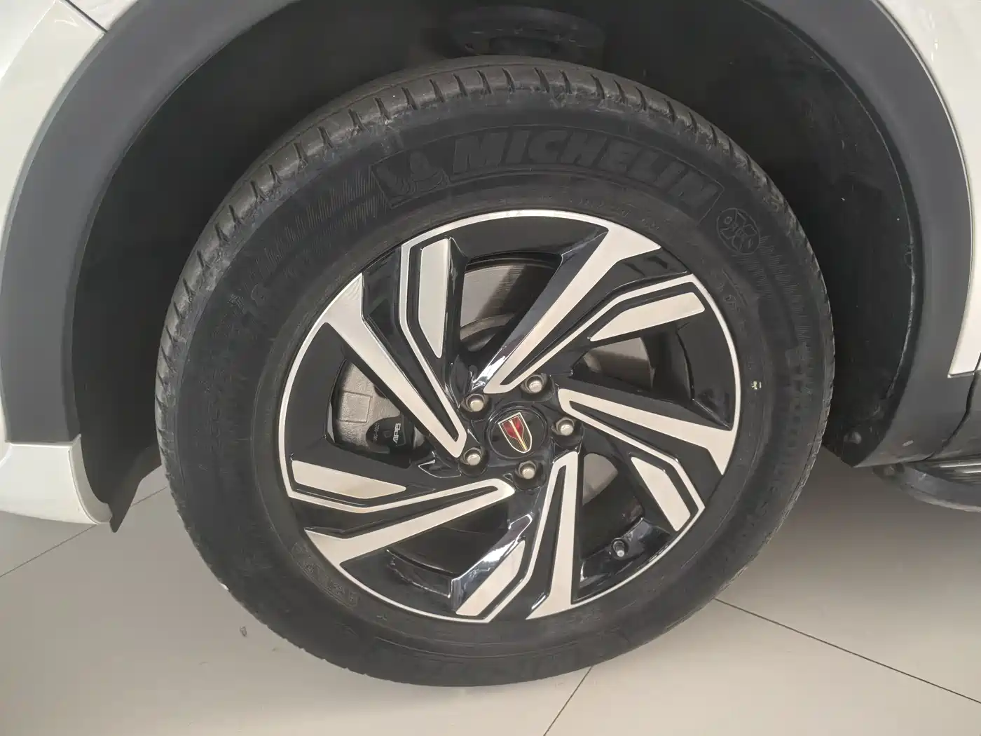 Hongqi HS5 2022 2.0T Smart Connect Joy Edition фото 3