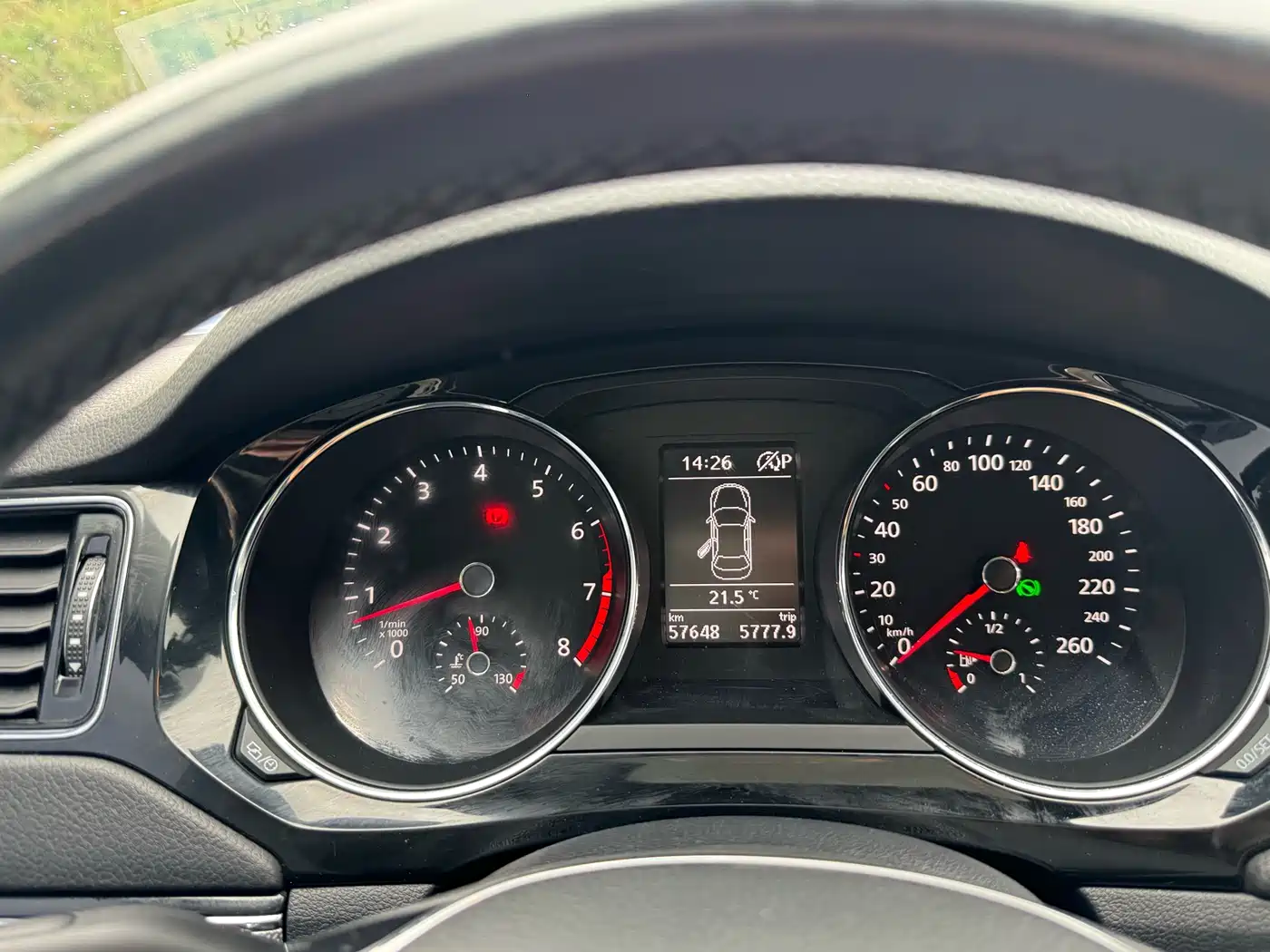 Volkswagen Sagitar 2018 280TSI DSG Spark Edition фото 14