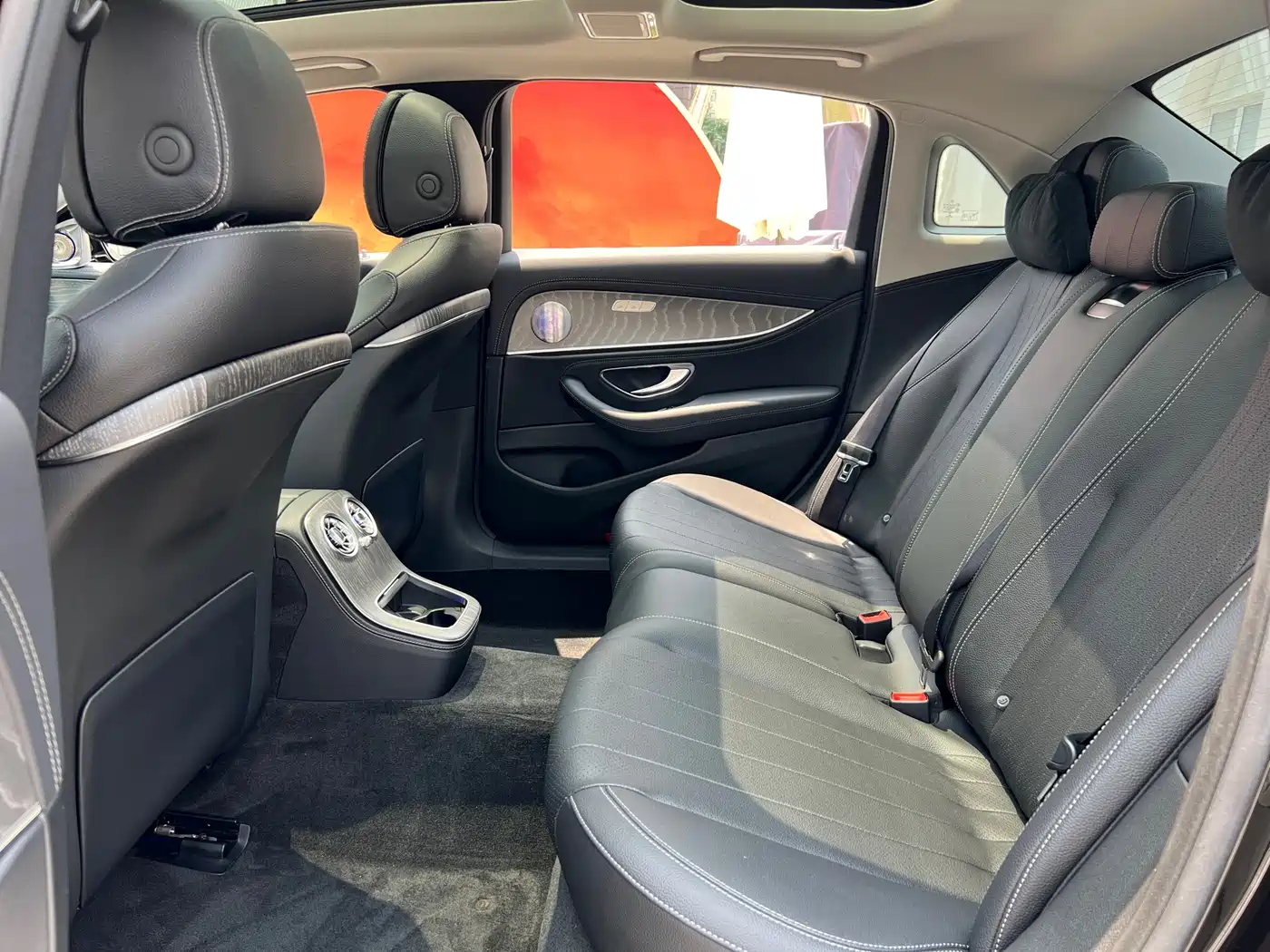 Mercedes-Benz E-Class 2023 E 300 L Fashion фото 14