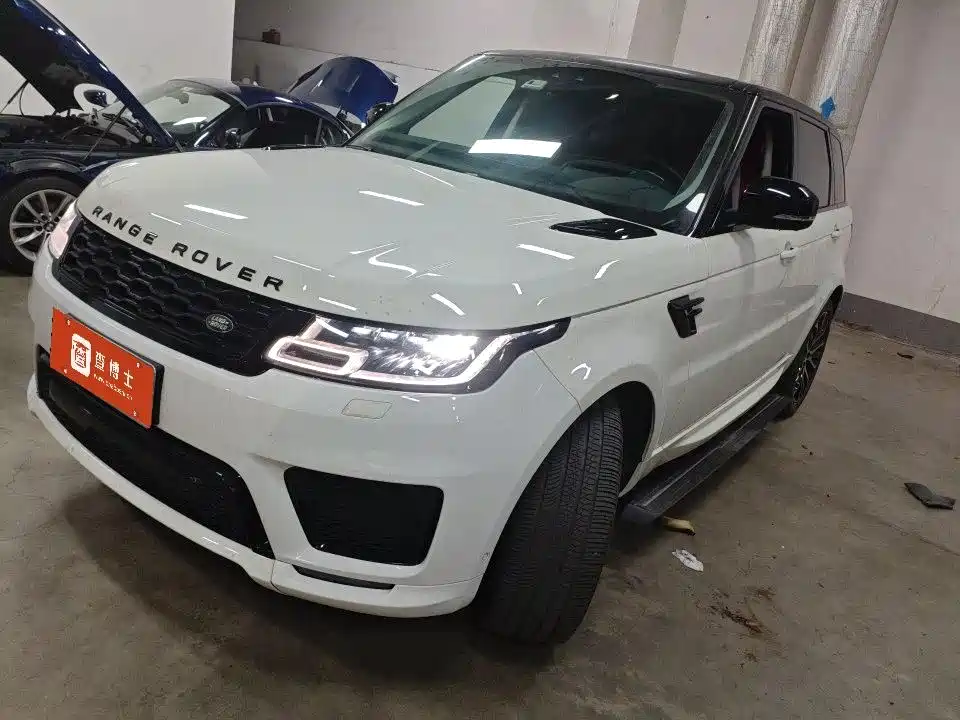 Фото 1 - Land Rover Range Rover Sport