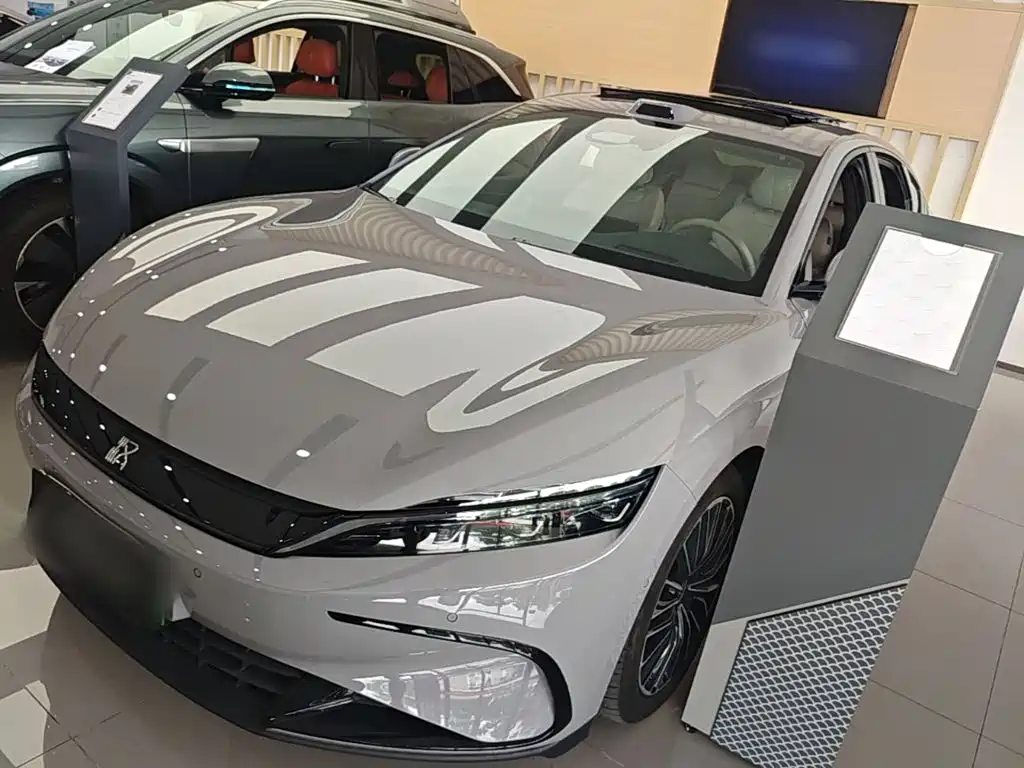BYD Han 2025 2025 DM-i Smart Driving Edition 125KM LiDAR Flagship