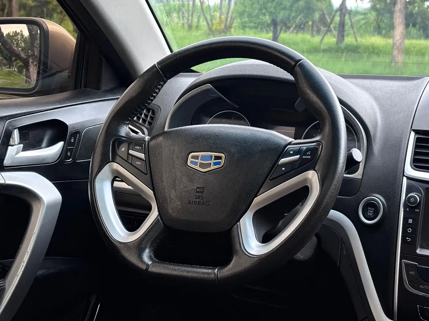 Geely Emgrand 2016 2016 Sedan 1.5L Manual Up Version