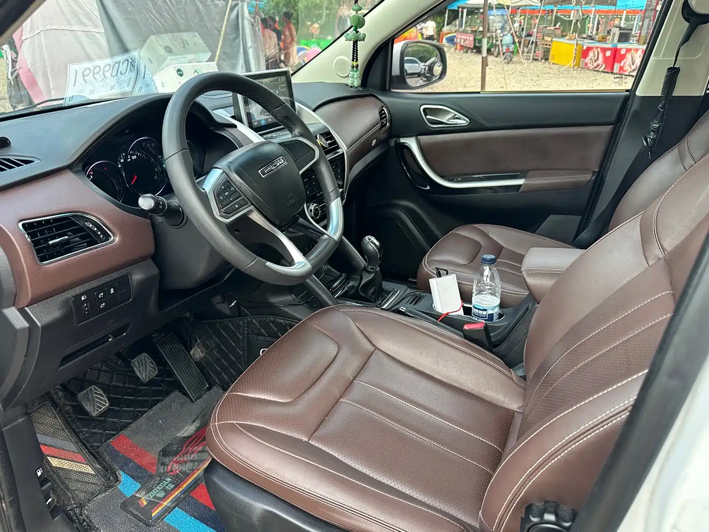 Bisu Auto Bisu T5 2017 2017 1.5T Manual Luxury