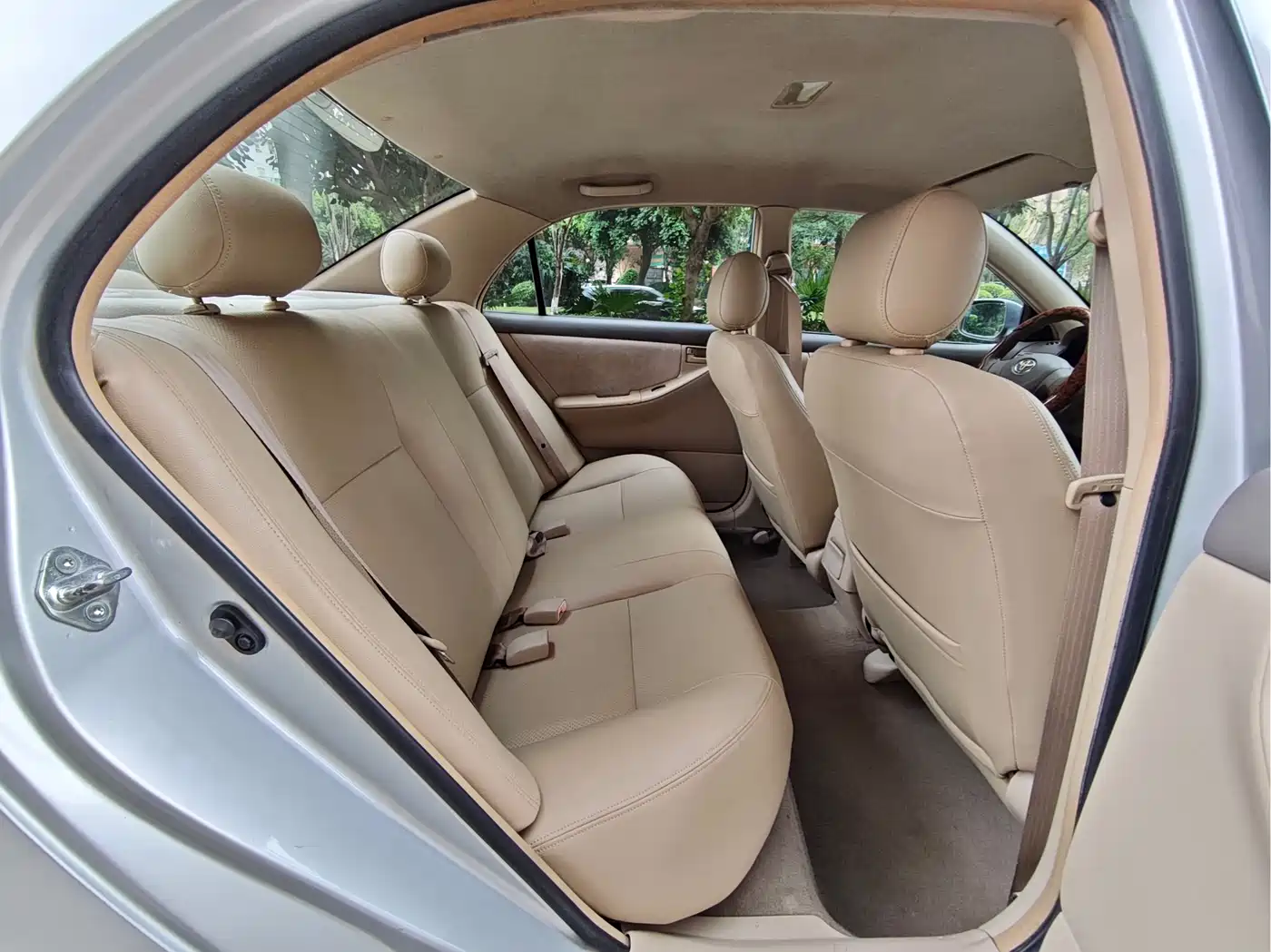Toyota Corolla 2010 1.6L Automatic Classic Edition фото 8