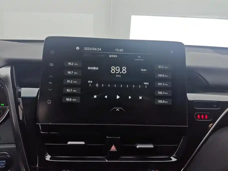 Toyota Camry 2021 2.0G Luxury Edition фото 13