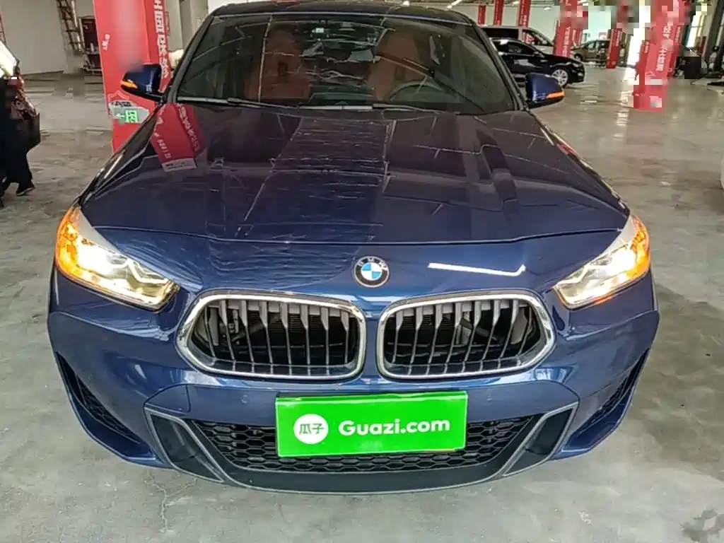 Photo 3 - BMW X2