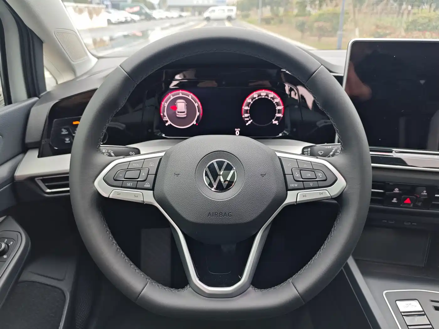 Volkswagen Golf 2026 300TSI Pro фото 4