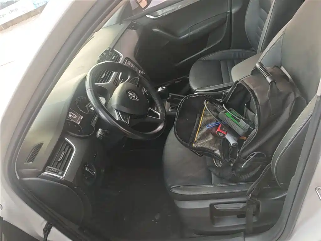 Škoda Octavia 2017 TSI280 DSG ZhiXing фото 15