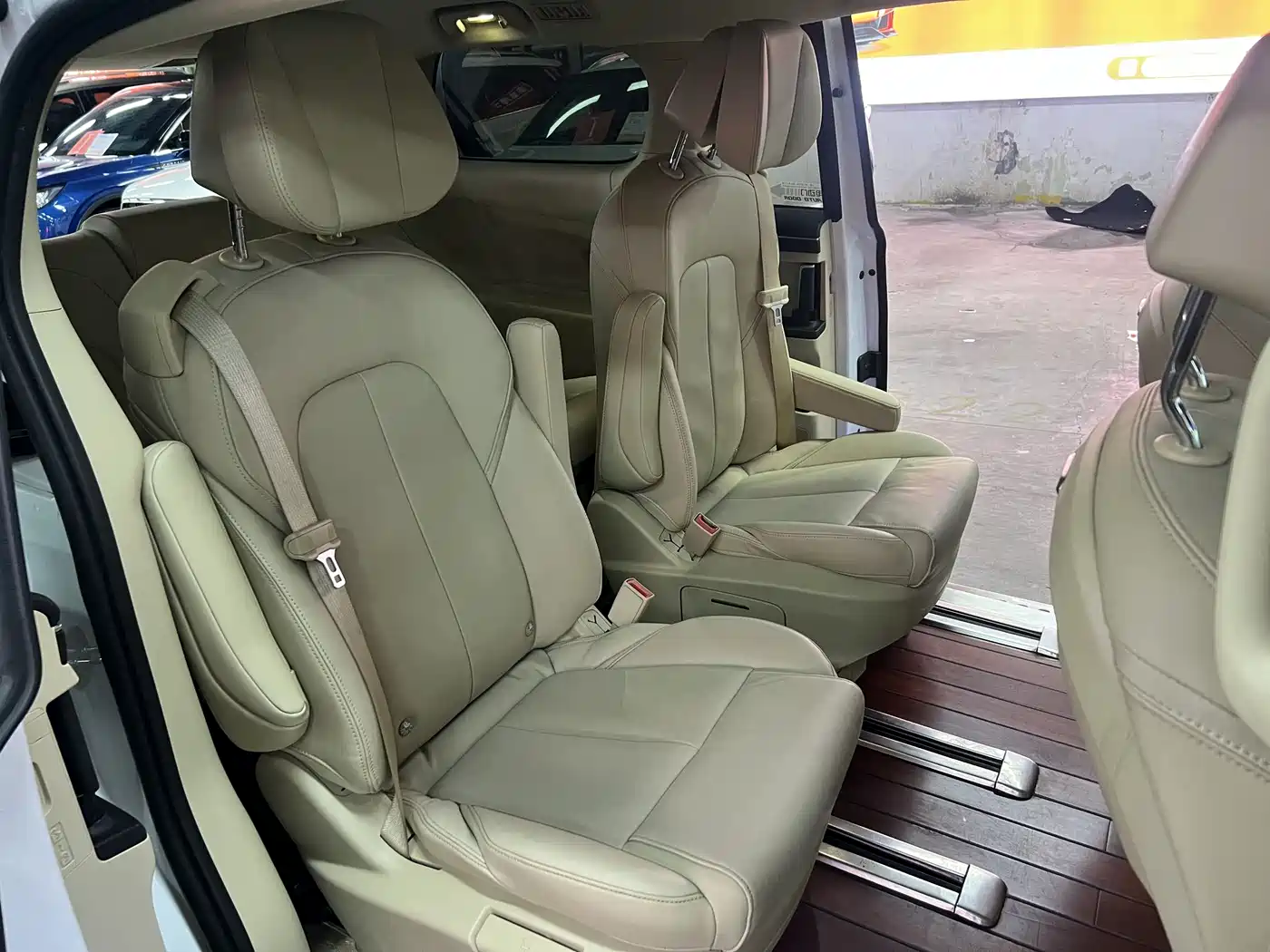 Buick GL8 2023 ES Landmaster Exclusive фото 10