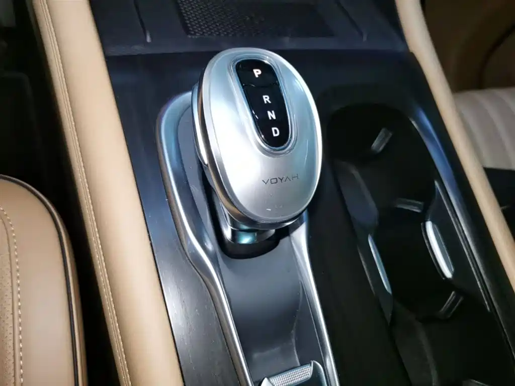 Voyah Auto Voyah Dreamer 2024 PHEV Extended Range Flagship Edition фото 14
