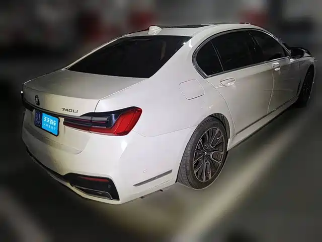 BMW 7 Series 2016 740Li Leading Edition — фото 2