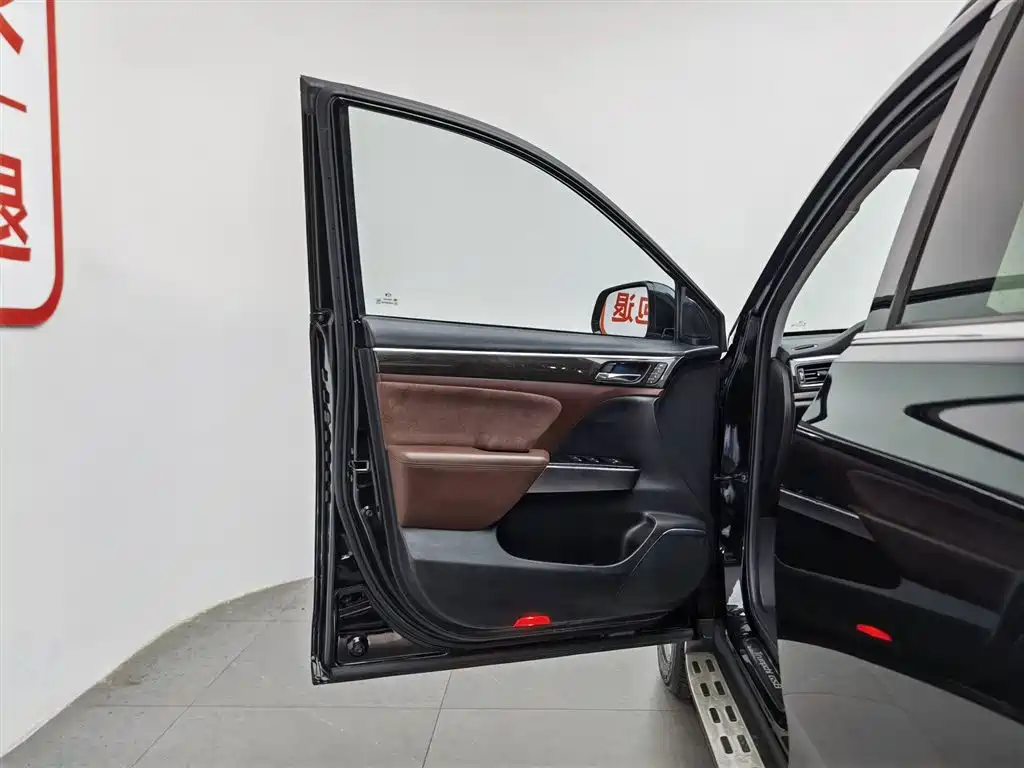 GAC Trumpchi Trumpchi GS8 2017 320T 2WD Luxury Smart Connect (7-seater) фото 8