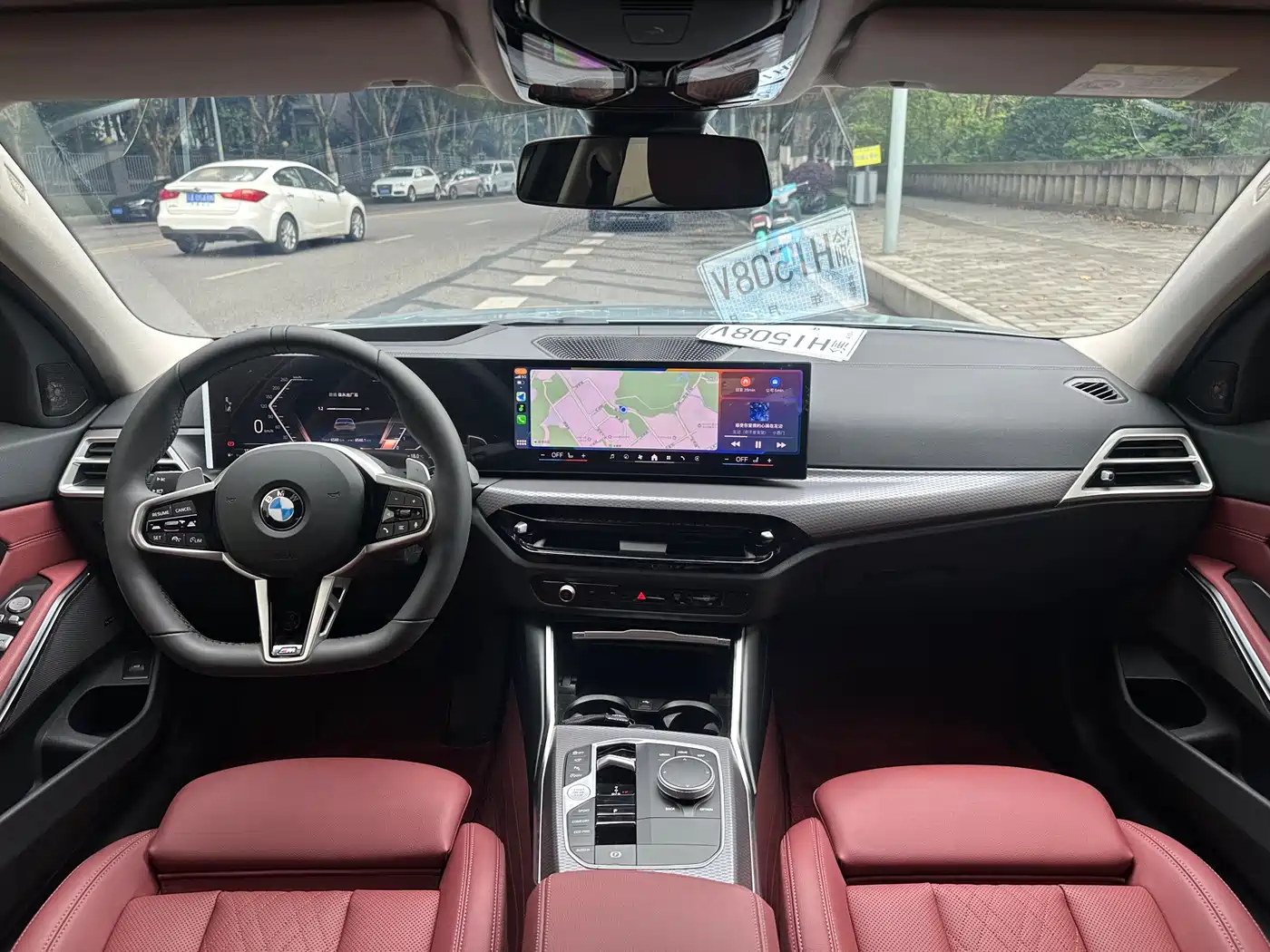 BMW 3 Series 2026 330Li M Sport Shadowline Package фото 7