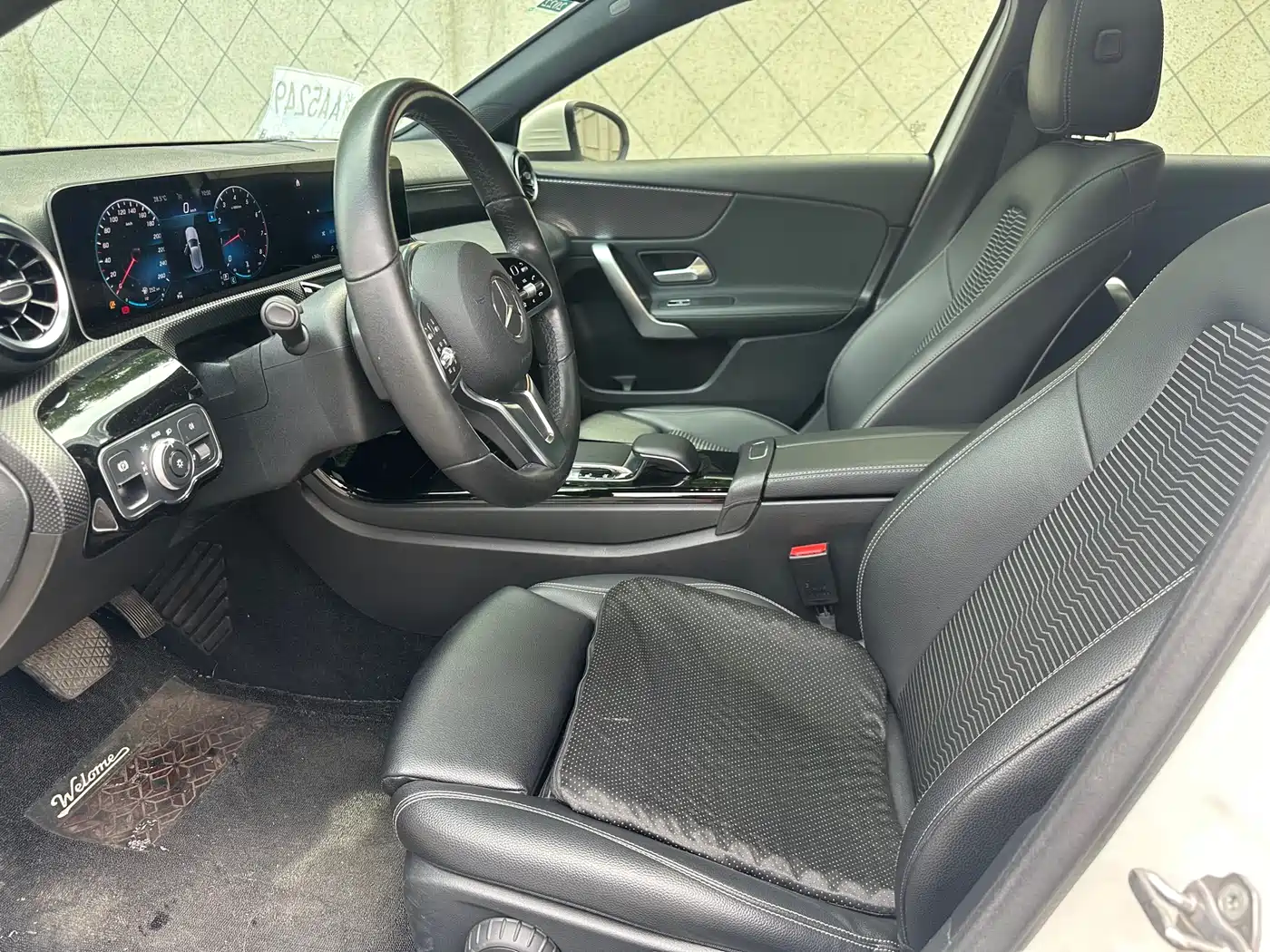 Mercedes-Benz A-Class (Import) 2019 A 200 Dynamic Version фото 10