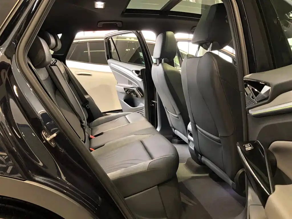 Volkswagen ID.4 CROZZ 2022 Long Range Lite PRO Edition фото 9