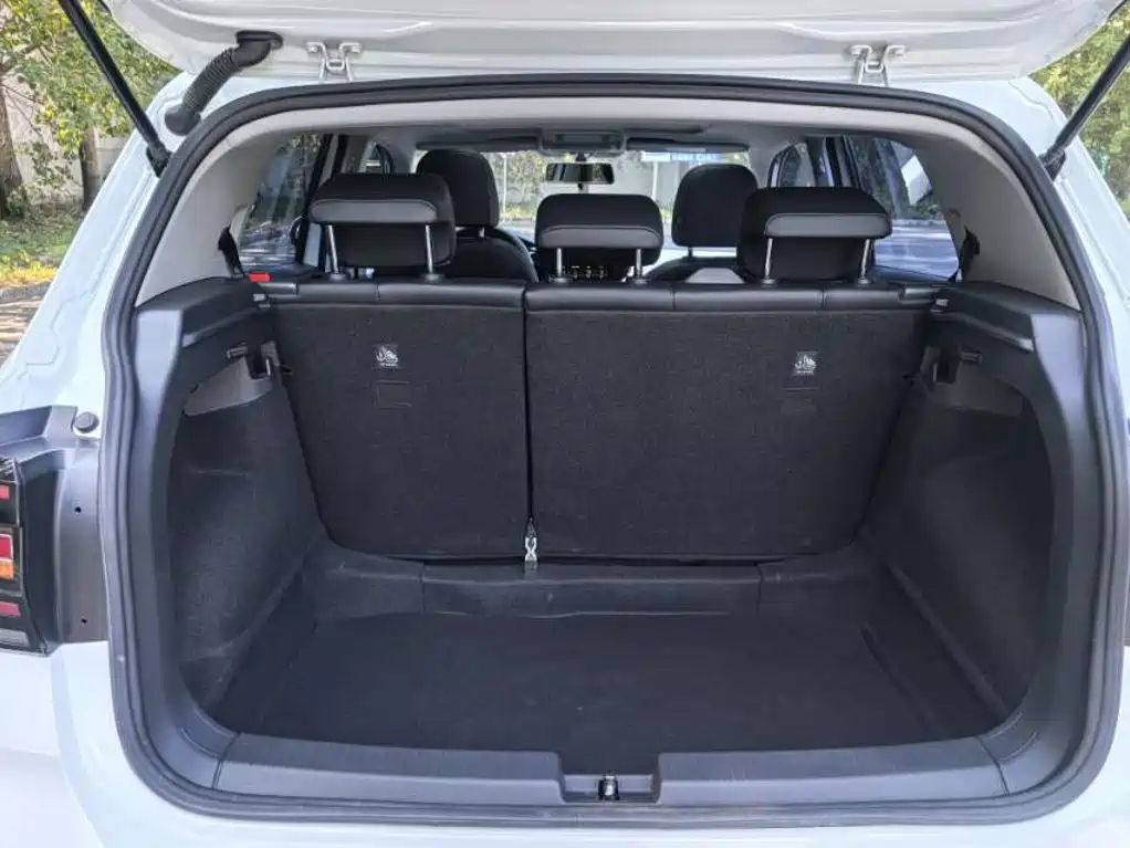 Volkswagen Tacqua 2023 2021 1.5L Automatic Smart Connect Edition