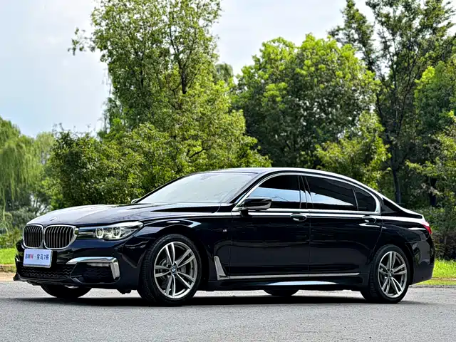 BMW 7 Series 2018 730Li Leading Type M Sport Package — фото 1
