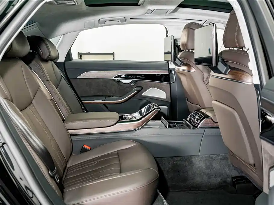 Audi A8 2022 A8L 55 TFSI quattro Premium Collector's Edition фото 22