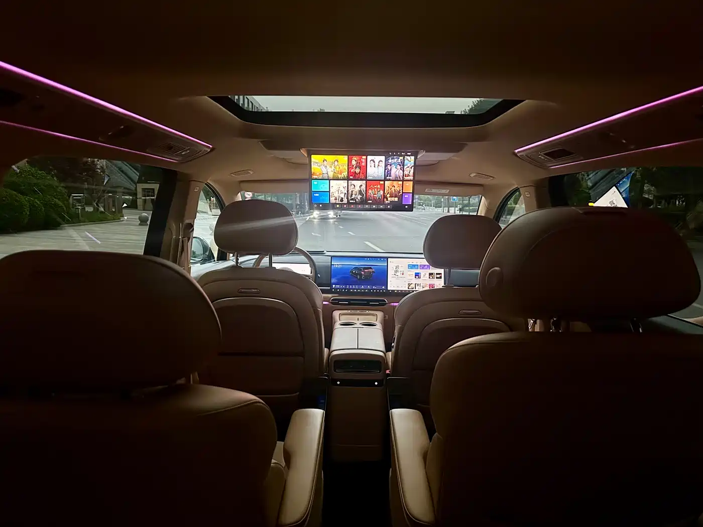 Voyah Auto Voyah Dreamer 2025 PHEV 4WD Kunpeng Premium Edition фото 9