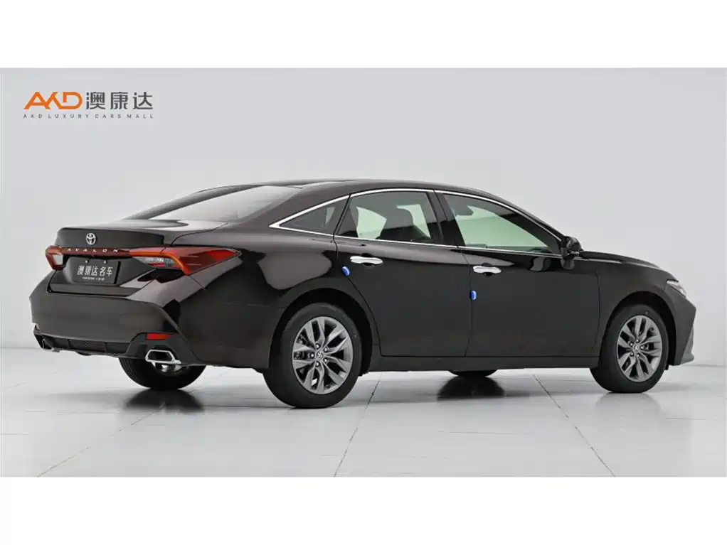 Toyota Avalon 2022 2.0L Luxury Edition фото 3