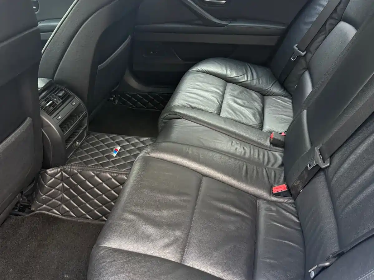 BMW 5 Series 2012 523Li Luxury фото 11