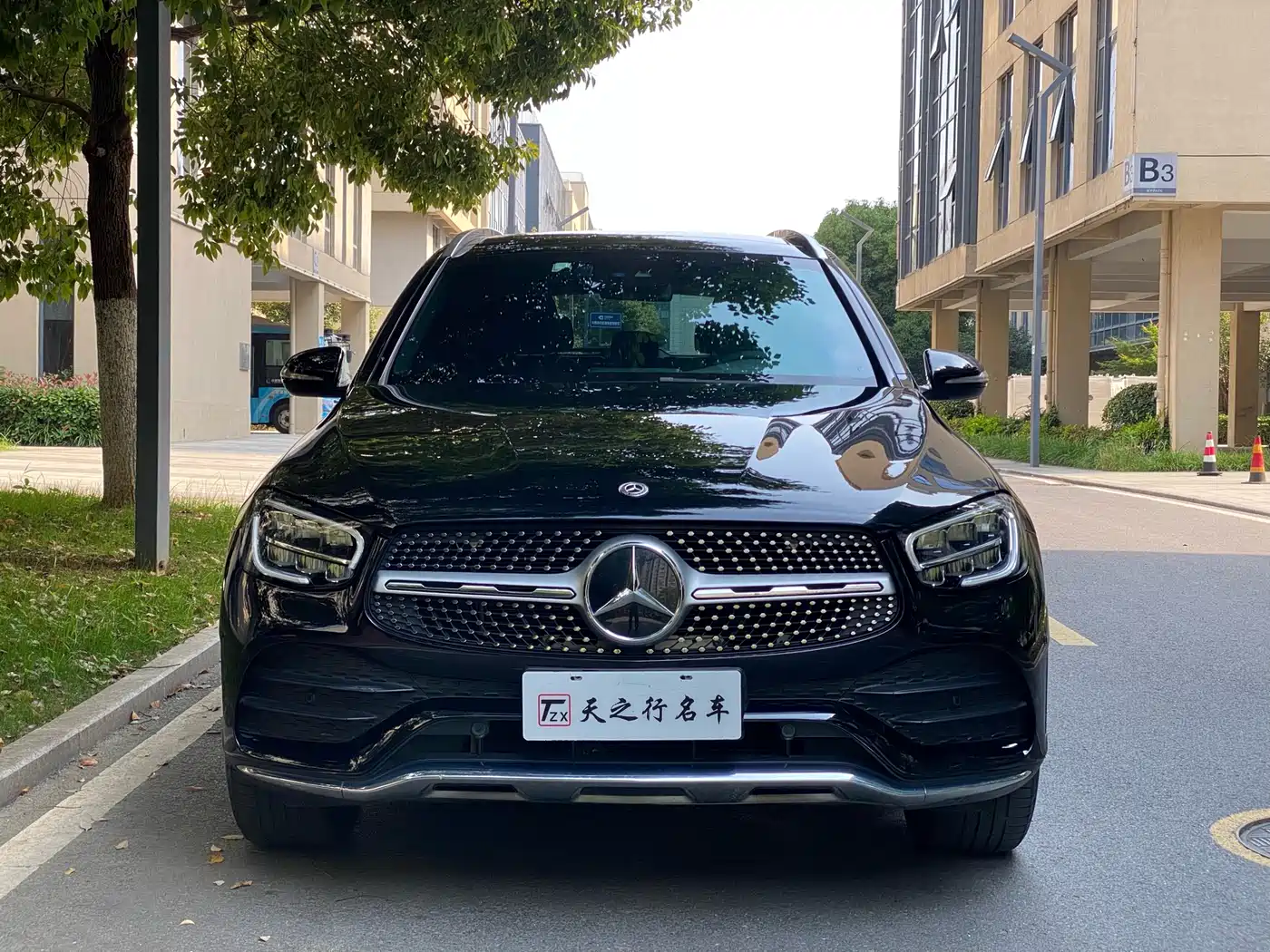 Mercedes-Benz GLC 2020 Facelift GLC 300 L 4MATIC Dynamic фото 2