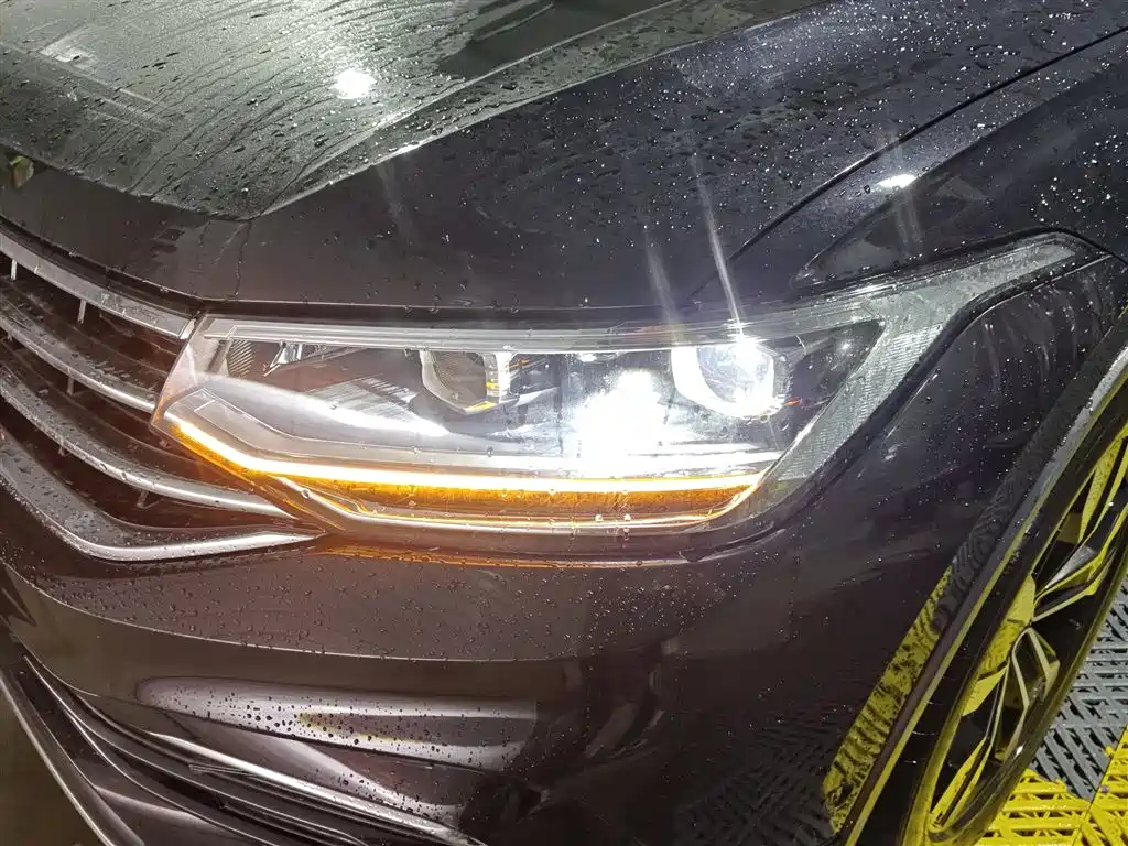 Volkswagen Tiguan L 2024 330TSI Automatic 2WD R-Line Premium Enjoyment Edition фото 19