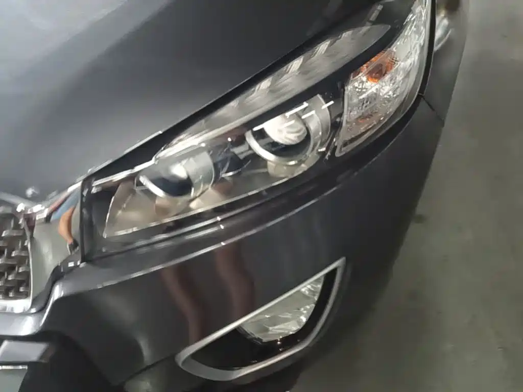 Kia Sorento 2016 2015 Sorento L 2.4L Gasoline 4WD Elite 7-Seater China V