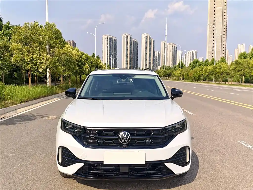 Volkswagen Tayron 2023 330TSI 2WD R-Line High-Performance Edition фото 5
