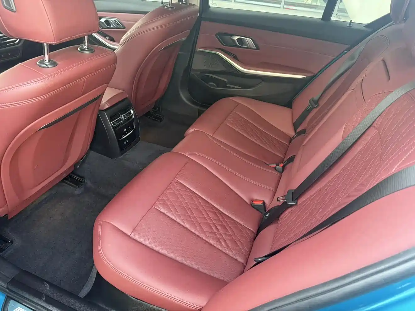 BMW 3 Series 2023 325i M Sport Package фото 9