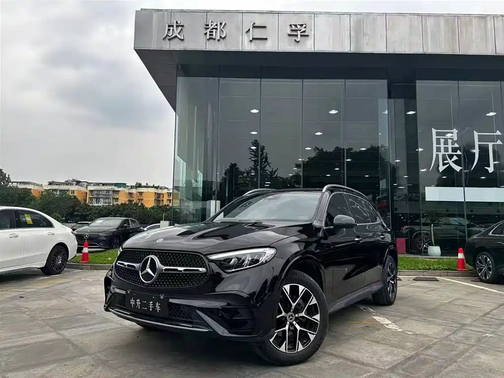 Mercedes-Benz GLC 2023 GLC 260 L 4MATIC Sport 5-seater