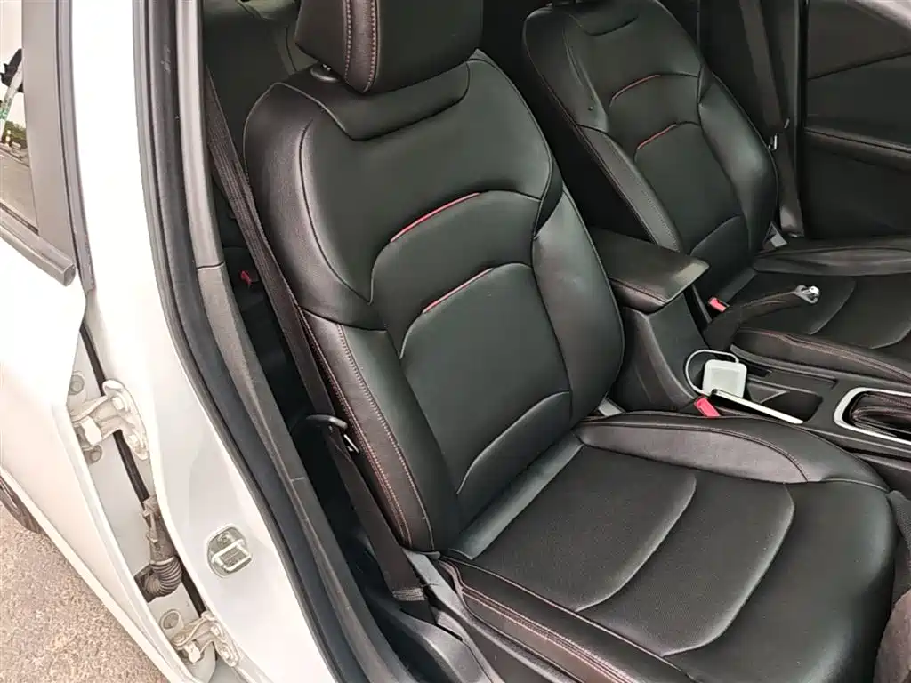 Chevrolet Monza 2019 RS 330T Auto Smooth Edition China VI фото 25