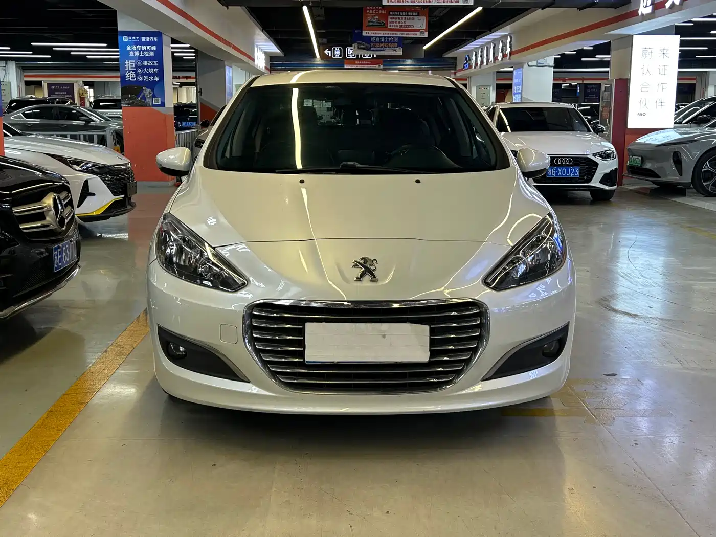 Peugeot 308 2014 Model Joy Edition Classic 1.6L Manual Superior Style