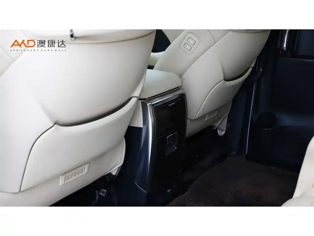 Toyota Alphard 2021 Hybrid 2.5L Luxury фото 10