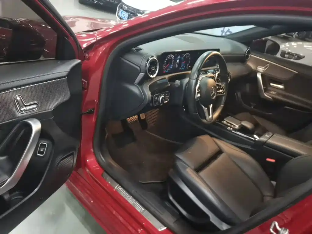Фото 16 - Mercedes-Benz A-Class