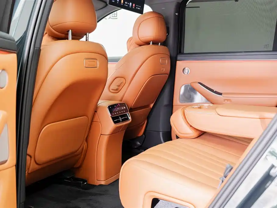 AITO Wenjie AITO M7 2026 Extended Range Ultra AWD 5-Seater фото 7