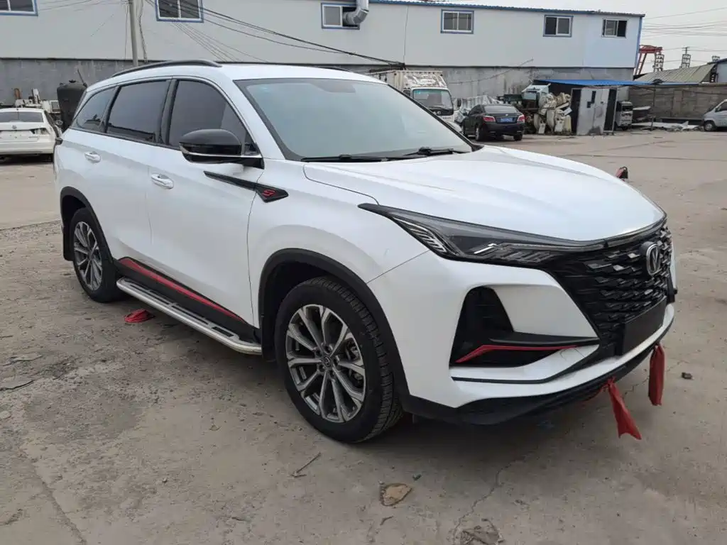 Фото 22 - Changan CS75 PLUS