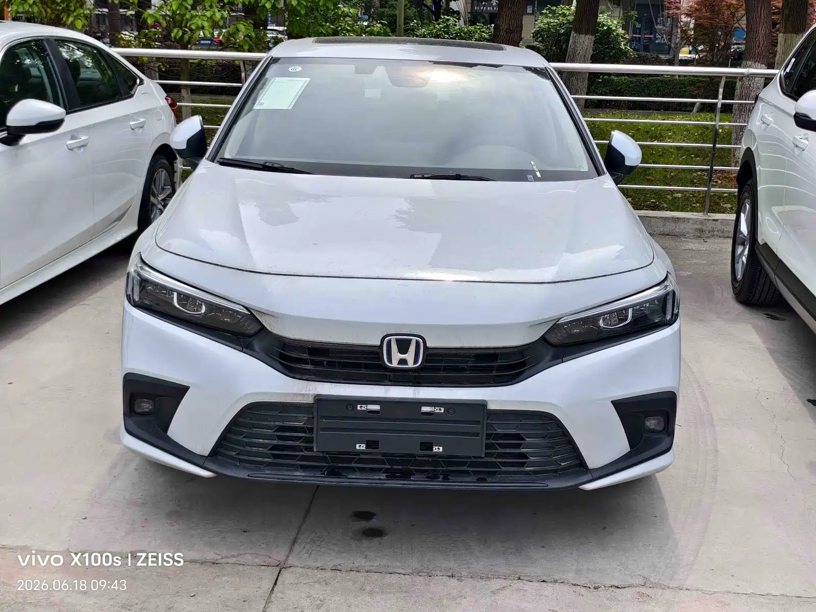 Фото 2 - Honda Civic