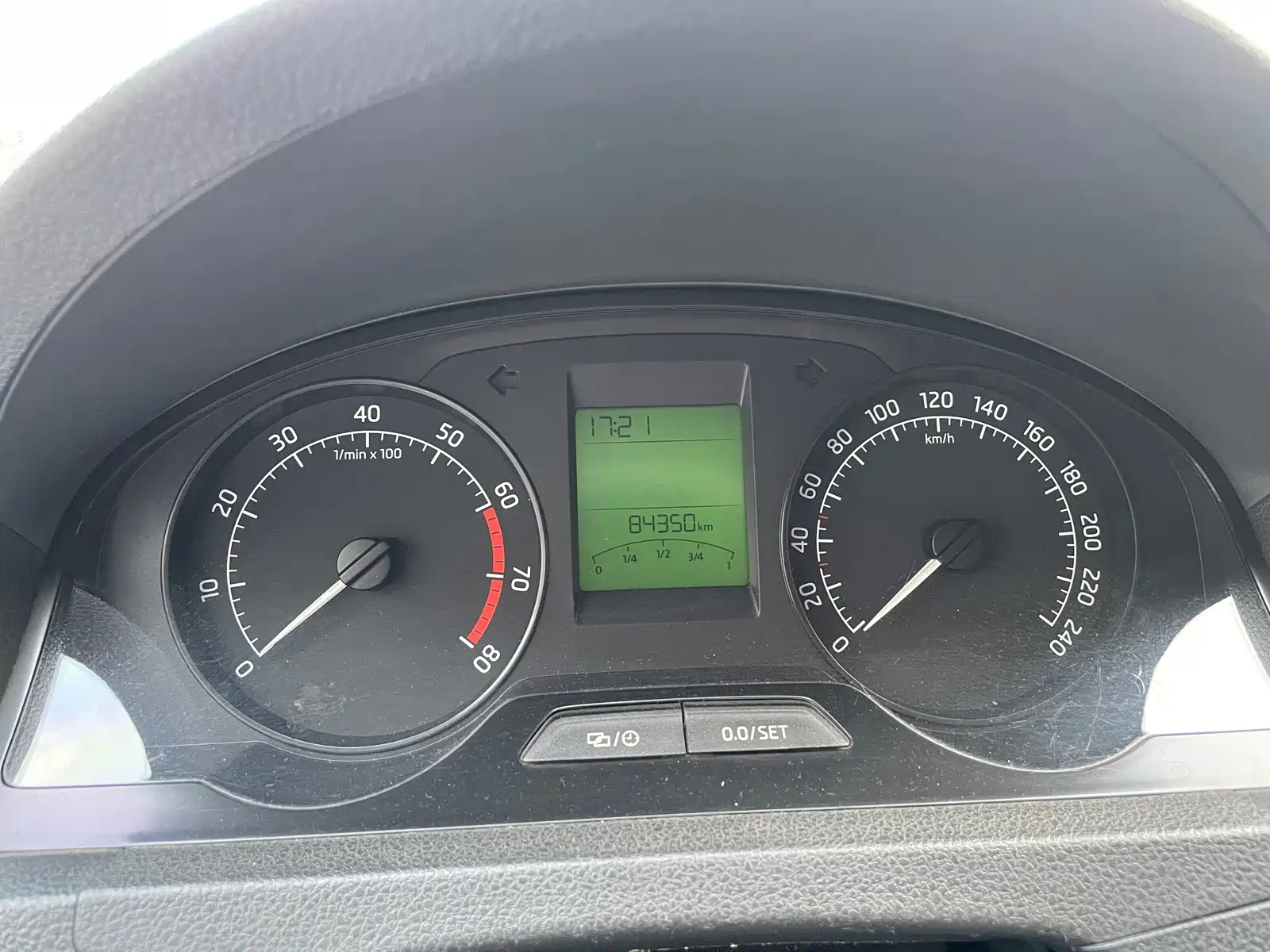 Фото 8 - Škoda Rapid