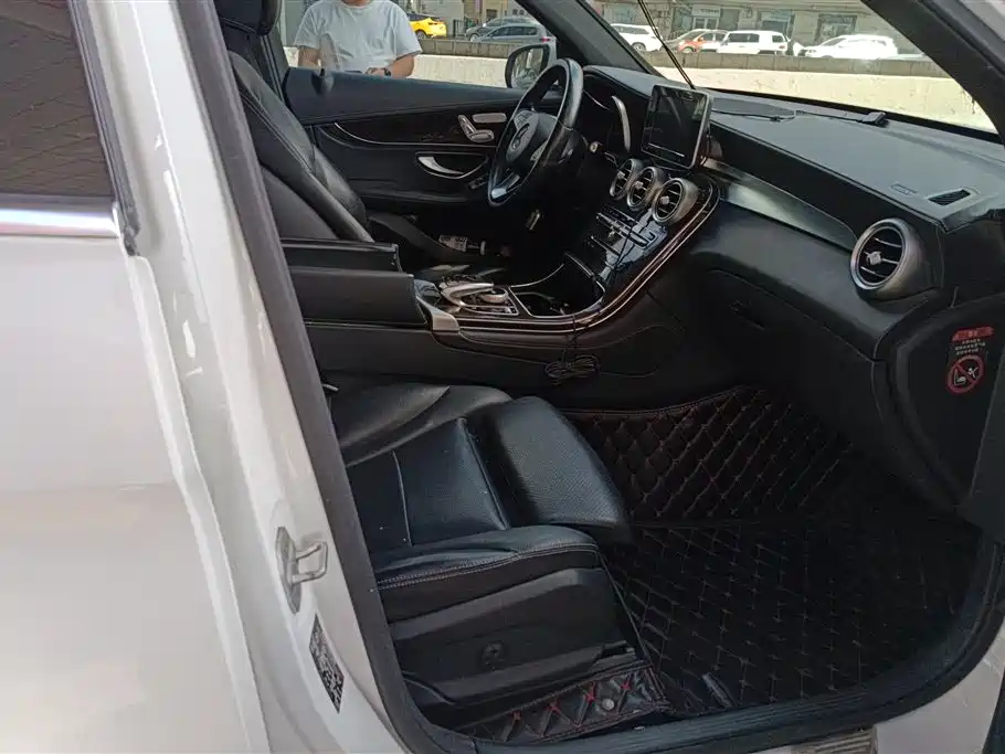 Mercedes-Benz GLC 2016 GLC 260 4MATIC Dynamic фото 8