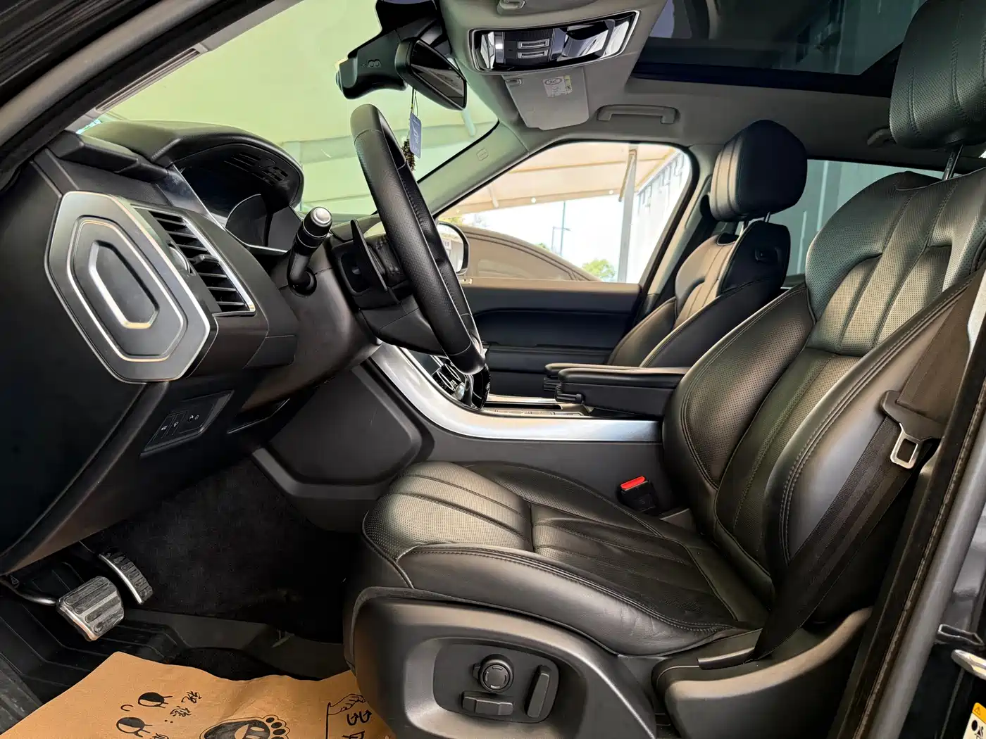 Land Rover Range Rover Sport 2016 Model 3.0 SC V6 HSE DYNAMIC фото 9