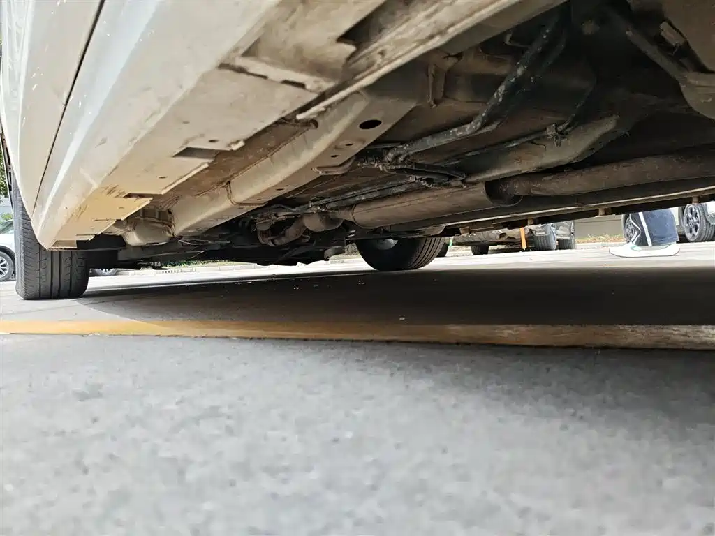 BYD Qin Pro 2019 Super Edition 1.5TI Automatic Smart Connected Feng Shang Type China VI фото 18