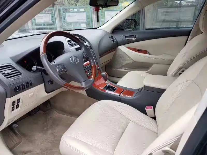 Lexus ES 2010 350 Luxury Edition фото 3