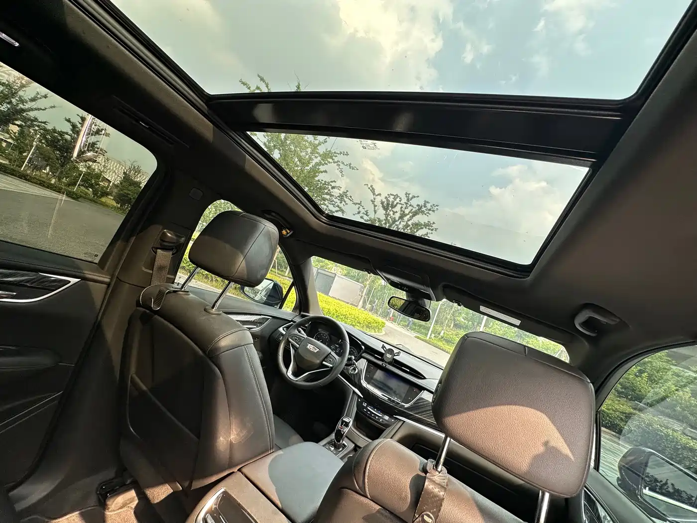 Cadillac XT6 2022 2.0T 6-Seater 2WD Luxury Edition фото 11