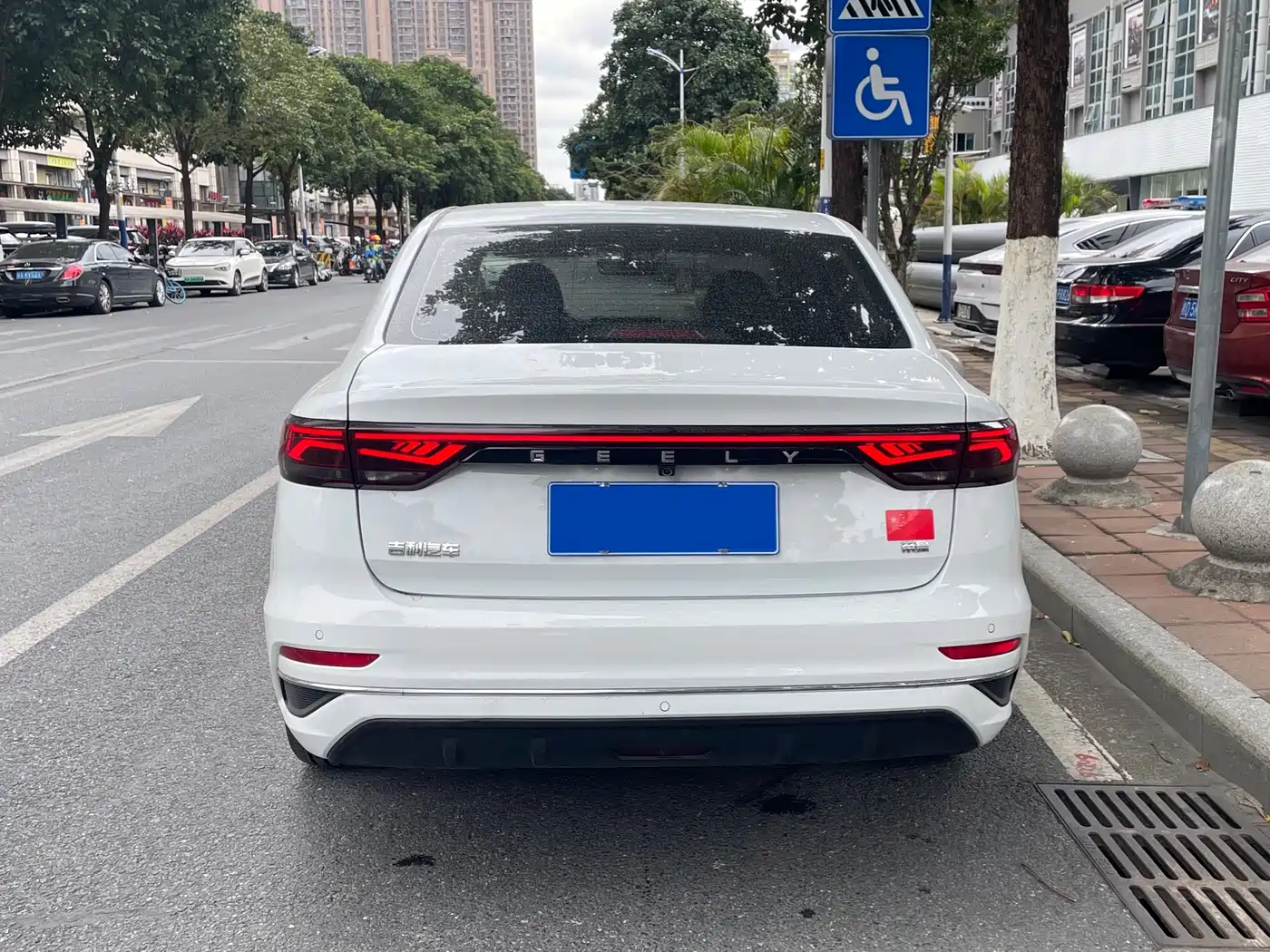 GEELY AUTOMOBILE EMGRAND