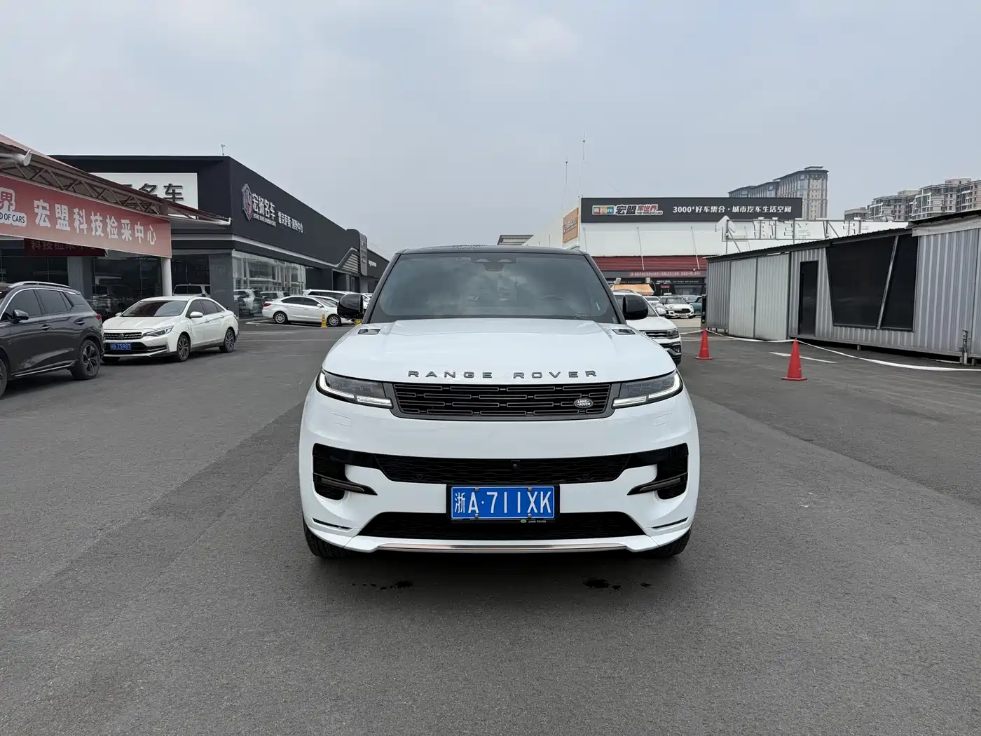 Land Rover Range Rover Sport 2023 400PS Dynamic SE фото 2