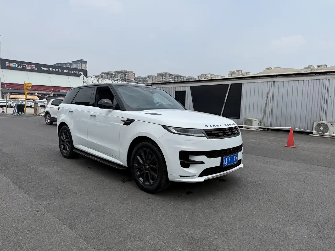 Land Rover Range Rover Sport 2023 400PS Dynamic SE фото 3
