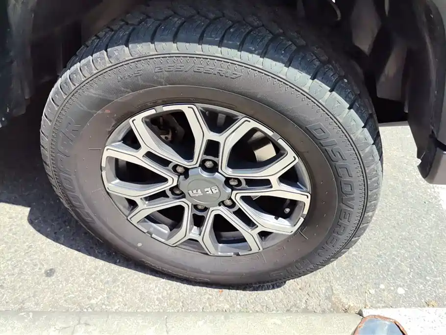 BAIC ORV Beijing Offroad BJ40 2023 2.0T Auto 4WD Urban Hunter Knight Edition фото 6